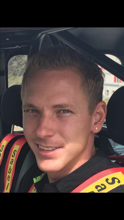 Claudio Enz - Automobildiagnostiker mit eidg. FA.jpg